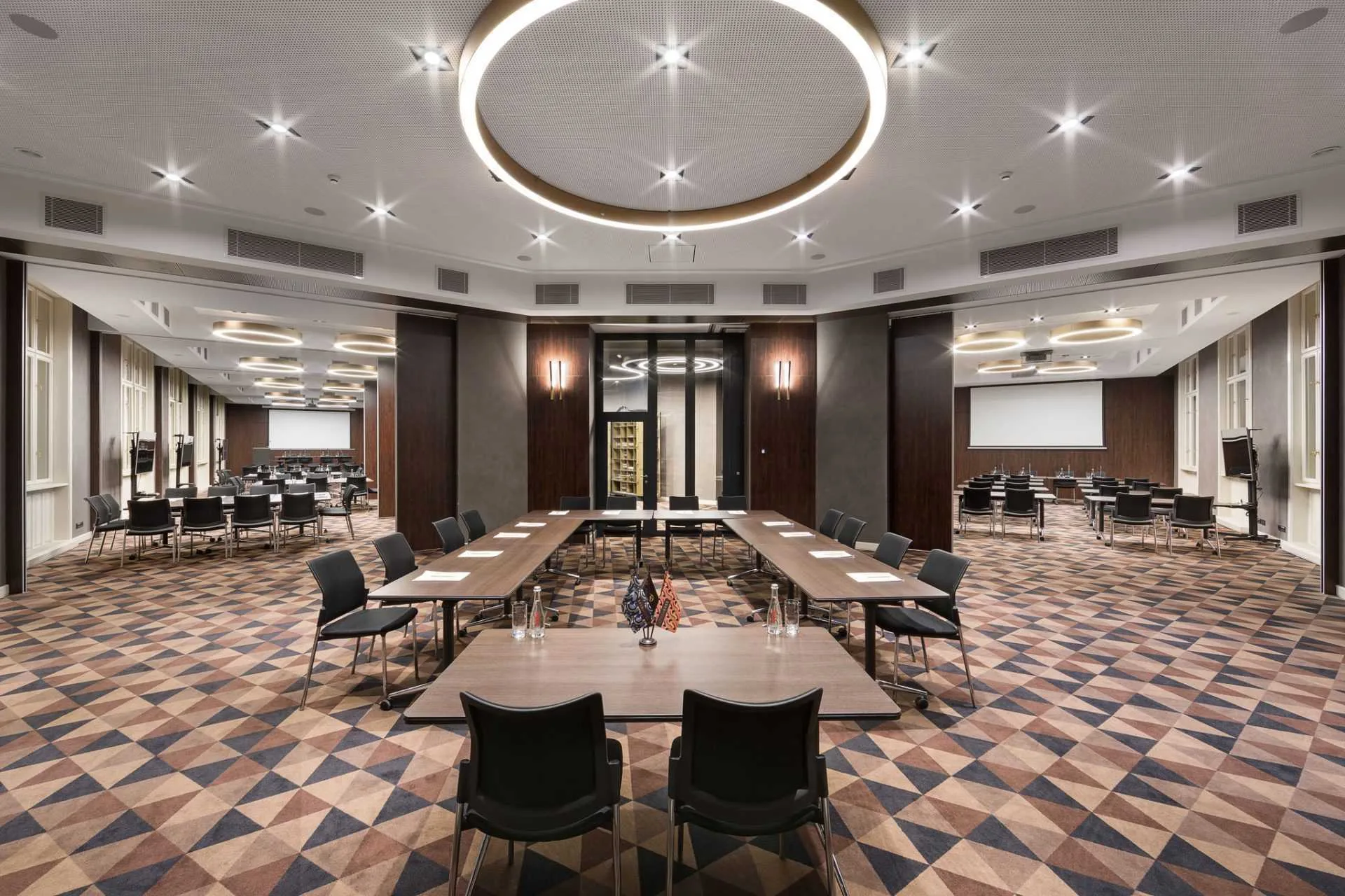 Конференц-зал у Львові, фото BANKHOTEL