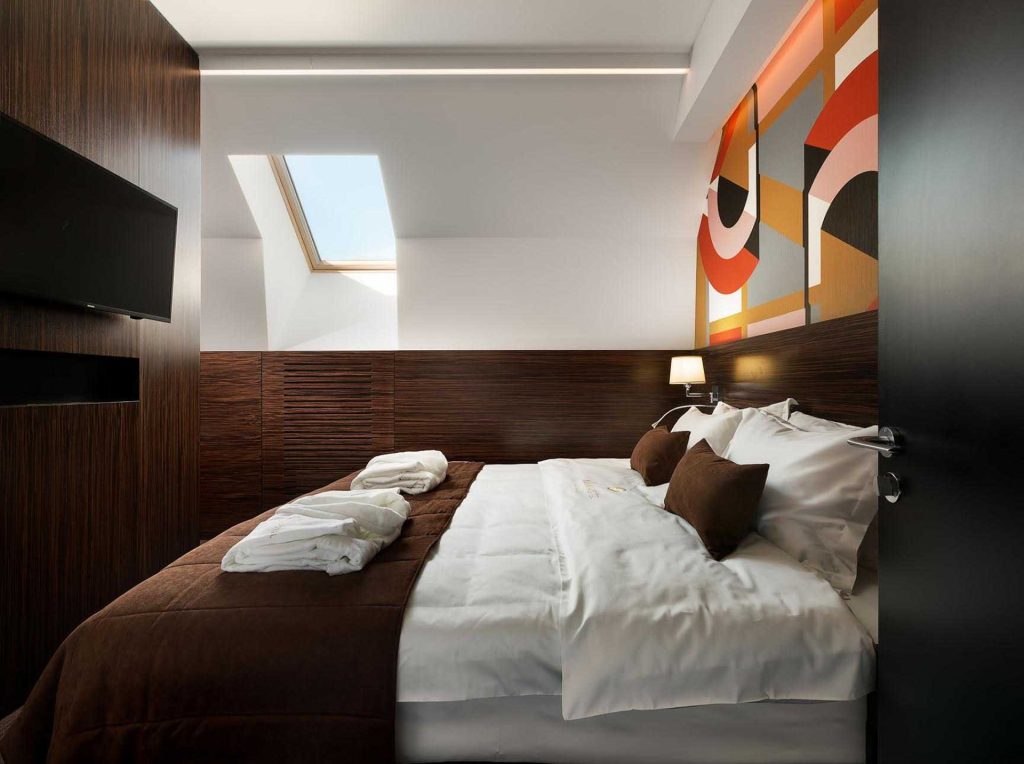 Номер JUNIOR SUITE (Півлюкс), фото BANKHOTEL