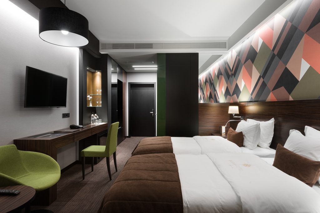 Зняти стандартний номер на двох у Львові, фото BANKHOTEL