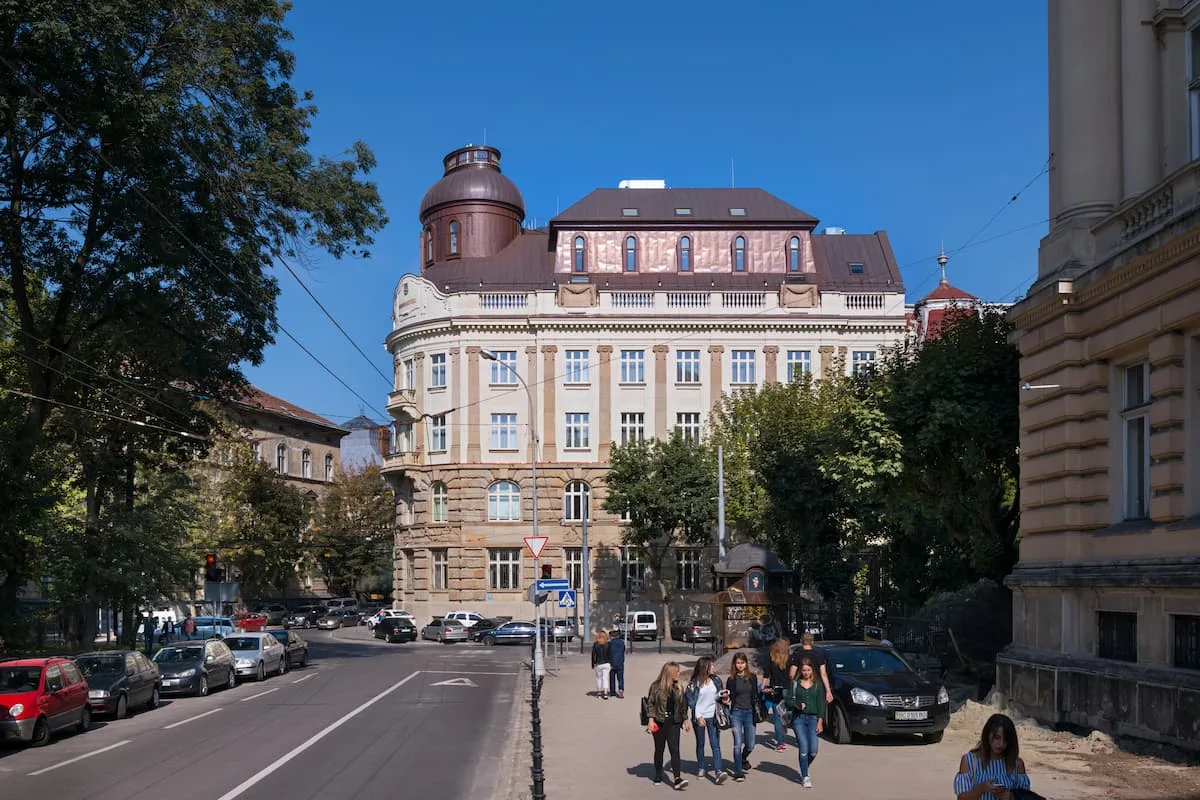 Вигляд BANKHOTEL з вулиці, фото BANKHOTEL