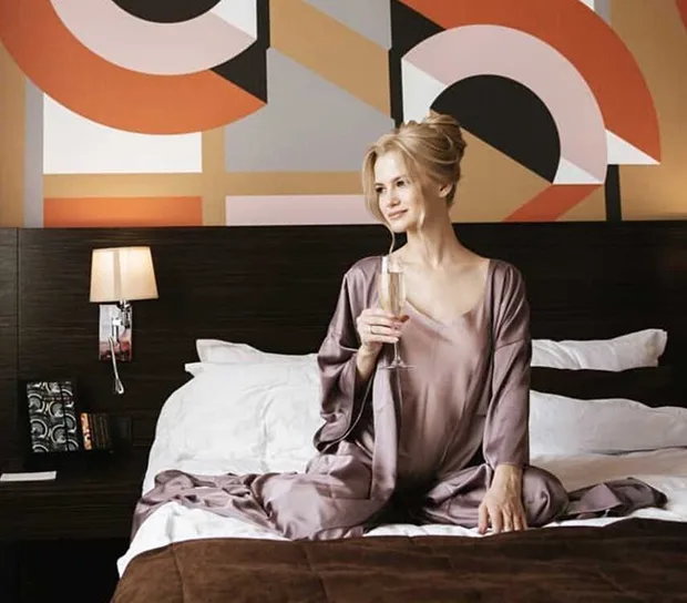 Фотосесія у номері готелю BANKHOTEL у Львові, фото BANKHOTEL