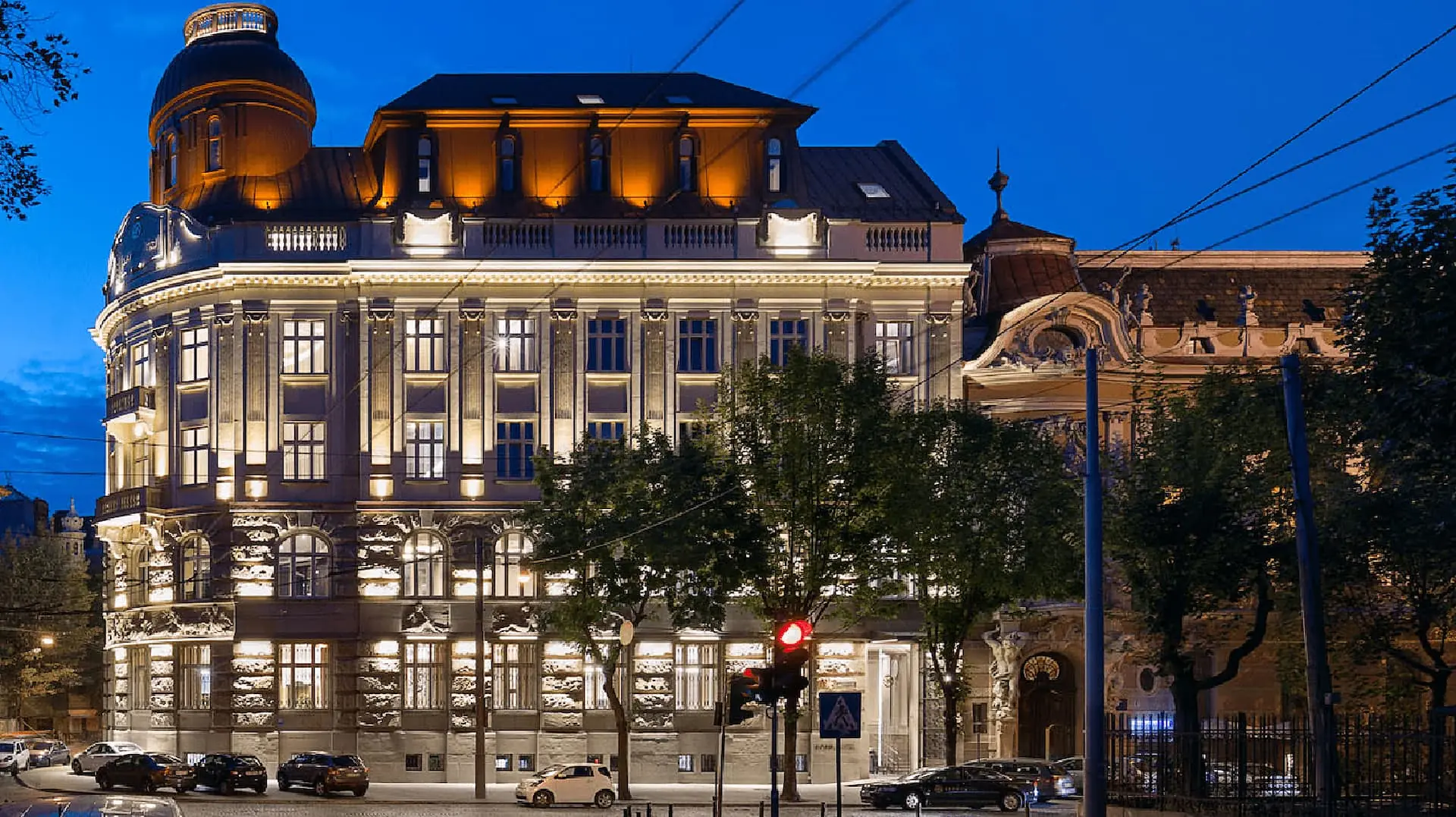 Illuminated façade of BANKHOTEL in evening Lviv, photo by BANKHOTEL